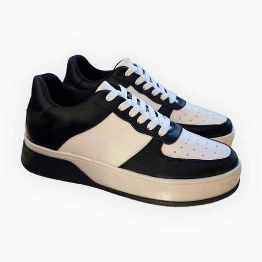 TENIS DUPE BLACK AND WHITE